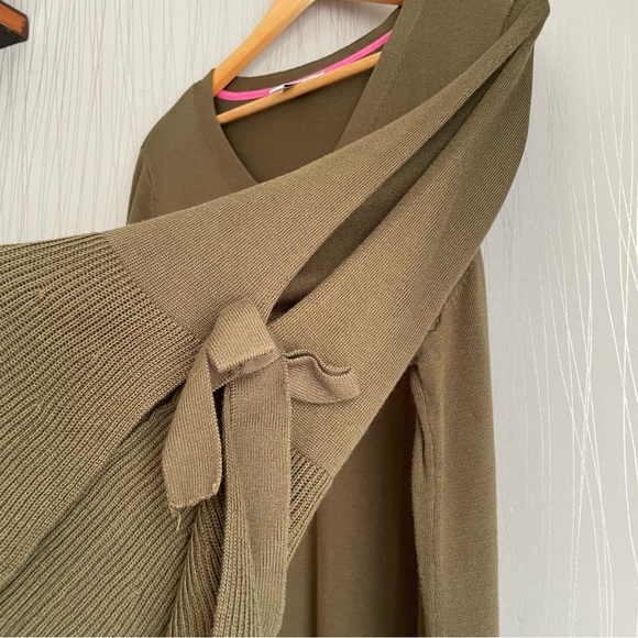 ISAAC MIZRAHI LIVE V- NECK SPLIT TIE SLEEVE TUNIC SWEATER PLUS SIZE 2X GREEN - Picture 8 of 12